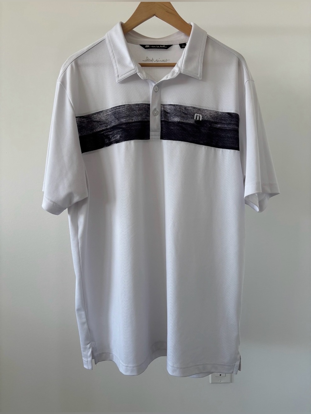 | Travis Mathew | Men’s White Short Sleeve Polo with Chest Stripe size XL